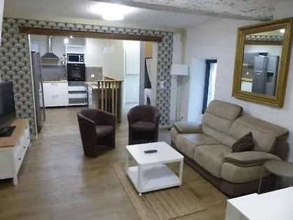 S&l Apartment